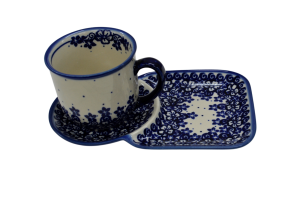 Cup with tray.  Breakfast set. (A59 D27)