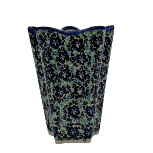 Flower vase (A104 D87)