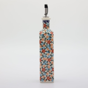 Olive oil bottle with pourer square (A544 D54)       