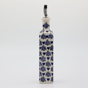 Olive oil bottle with pourer square (A544 D89)            