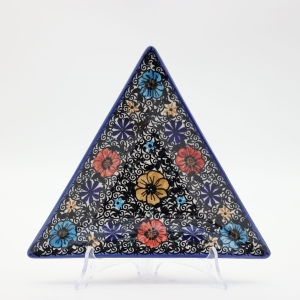 Triangular ceramic platter (A552 D66)  