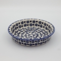 Okrągłe ceramiczne naczynie do zapiekania z Bolesławca, ręcznie zdobiona ceramika bolesławiecka, polskie rękodzieło artystyczne do piekarnika, mikrofalówki i zmywarki.