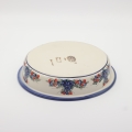 Okrągłe ceramiczne naczynie do zapiekania z Bolesławca, ręcznie zdobiona ceramika bolesławiecka, polskie rękodzieło artystyczne do piekarnika, mikrofalówki i zmywarki.