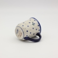 Tulip ceramic mug – elegant coffee and tea mug with floral-inspired shape, modern design, high-quality ceramic.