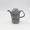 Boleslawiec teapot with a capacity of 0.55 L made from high-quality Polish stoneware. Hand-decorated using traditional stamping techniques.