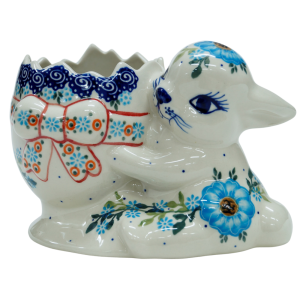 Bunny with egg (A253 D58)