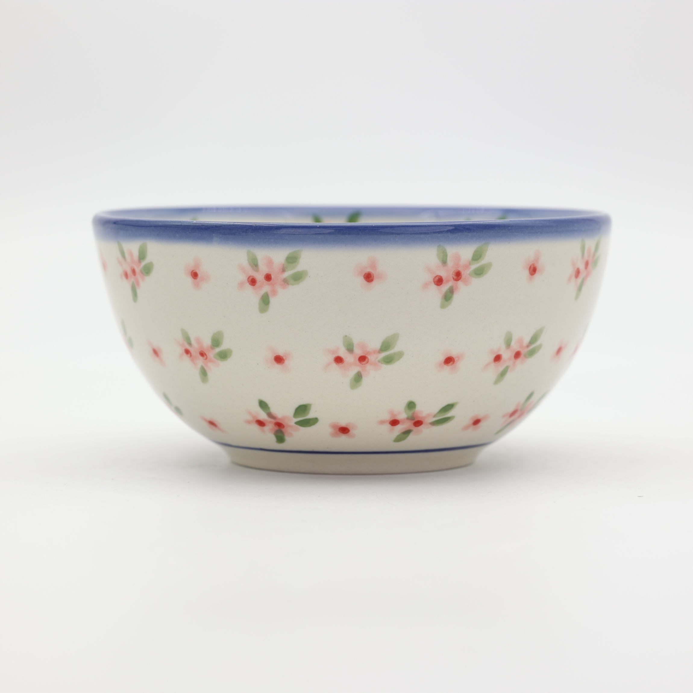 Bowl 15 cm A86 D141 – hand-painted Bolesławiec pottery in a traditional pattern, perfect for soups, desserts, and snacks.