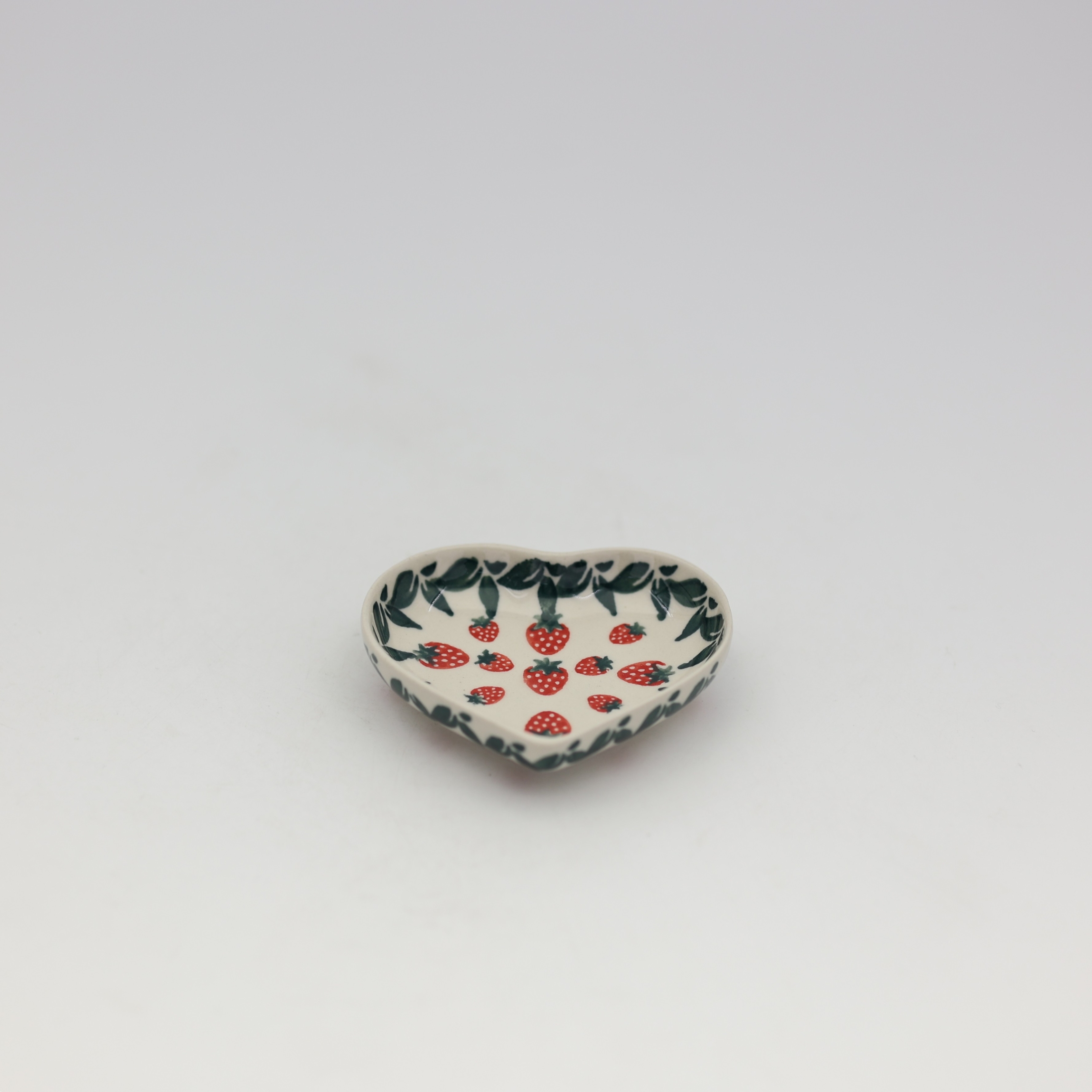 Heart-shaped coaster from Bolesławiec pottery – hand-painted.