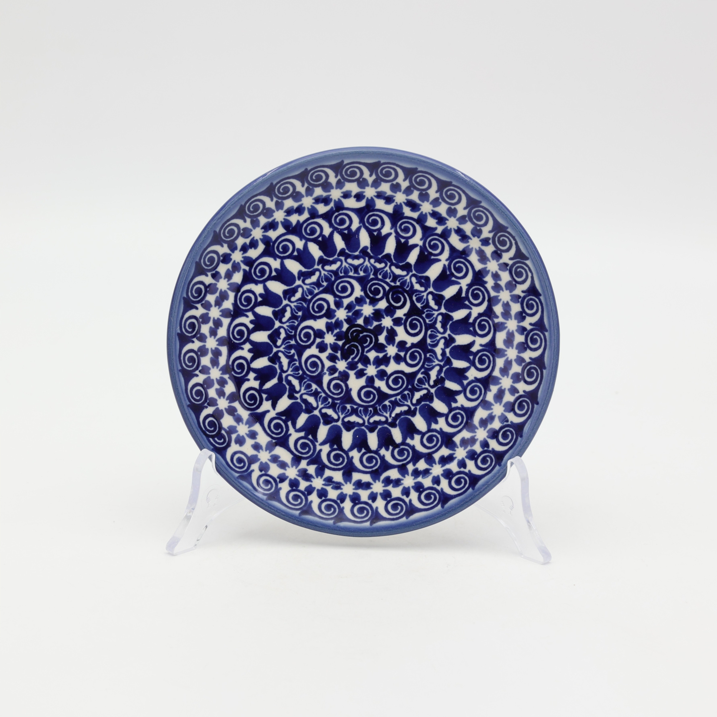 Hand-painted small dessert plate 16 cm made from traditional Bolesławiec pottery. Perfect for serving cakes, desserts, and snacks.